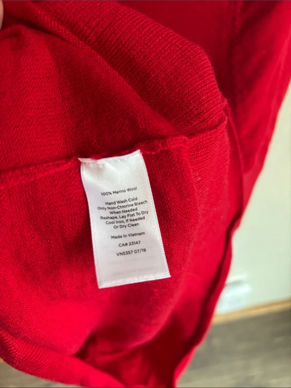 TALBOTS 100% Merino Wool Red Cowl Neck Women's Sweater Minimalist Large